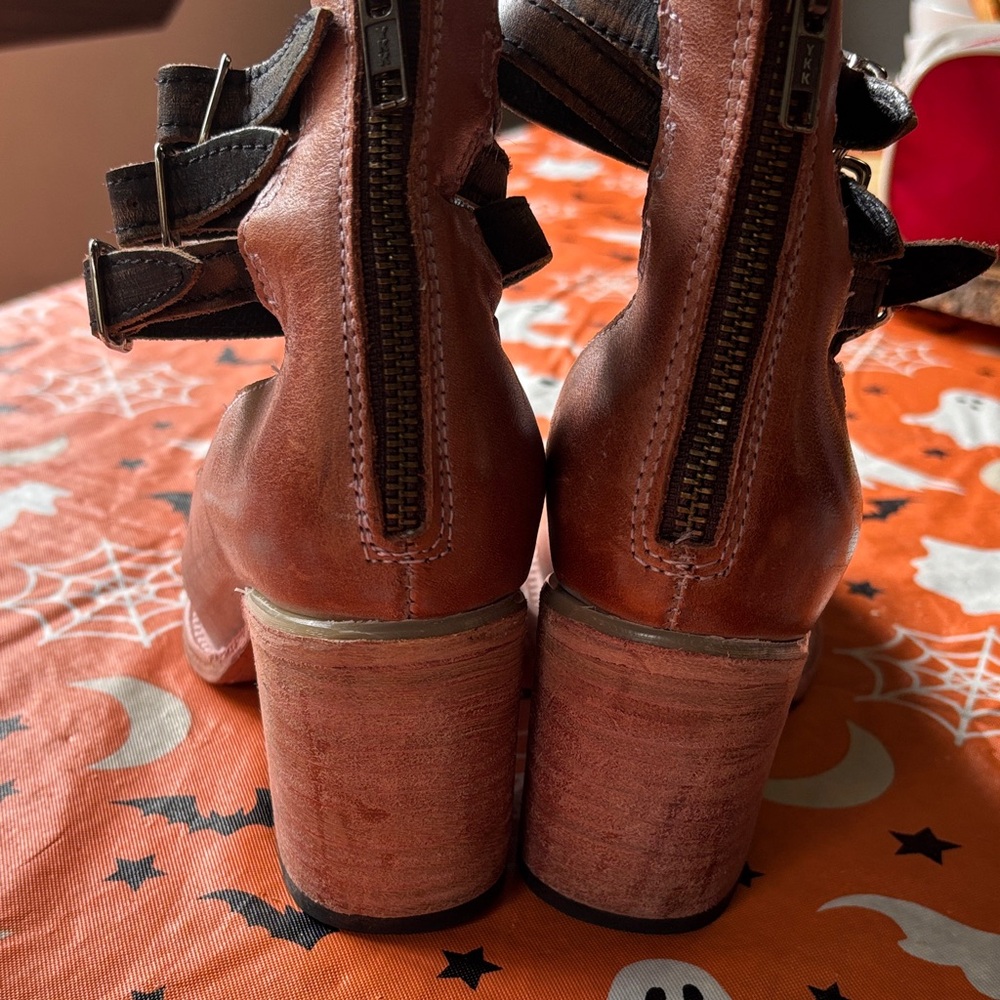 Elegant Brown Leather Women's by Freebird - Picture 6 of 7